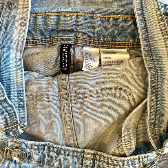 H&M Short Overalls - Picture 3 of 3